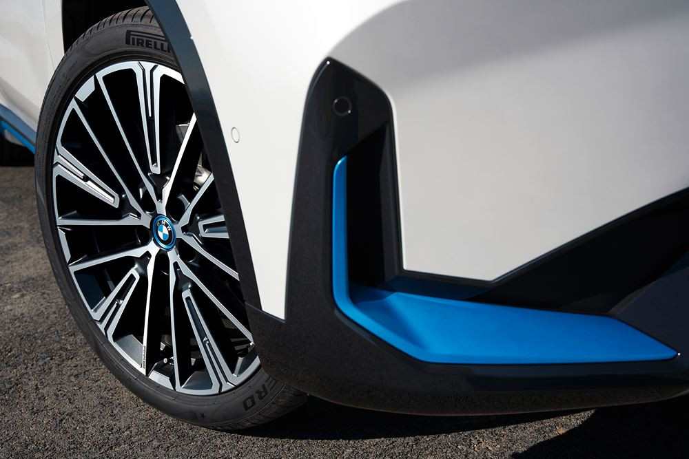 La BMW iX1 électrique permet une autonomie de 413 à 438 kilomètres
