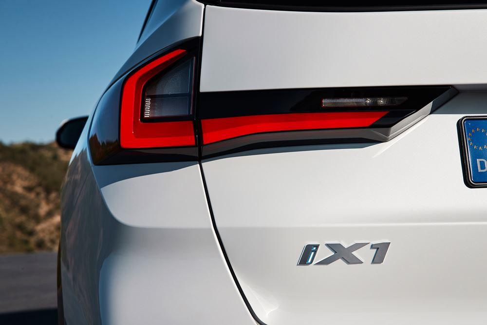 La BMW iX1 électrique permet une autonomie de 413 à 438 kilomètres