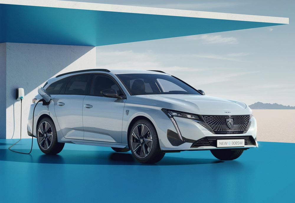 La Peugeot e-308 SW électrique revendique une autonomie supérieure à 400 km