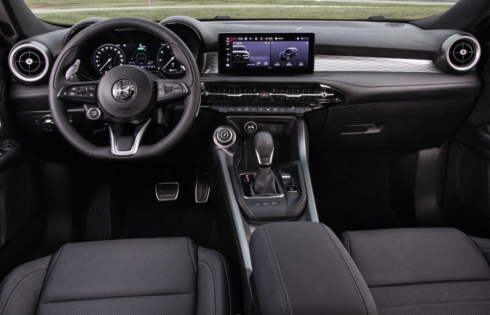 Le SUV Alfa Romeo Tonale Hybride Rechargeable Q4 fournit une puissance totale de 280 ch