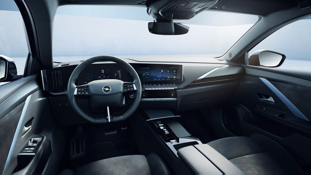 La berline compacte cinq portes Opel Astra Electric affiche une autonomie de 416 km