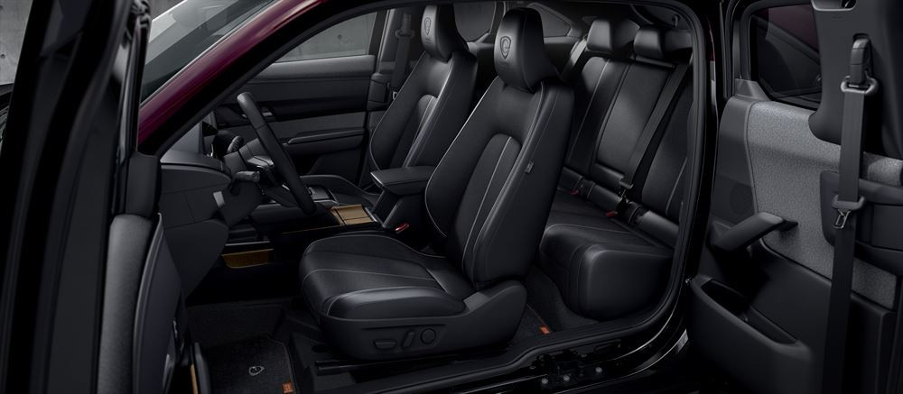 Le Mazda MX-30 e-Skyactiv R-EV hybride rechargeable utilise un moteur rotatif comme générateur