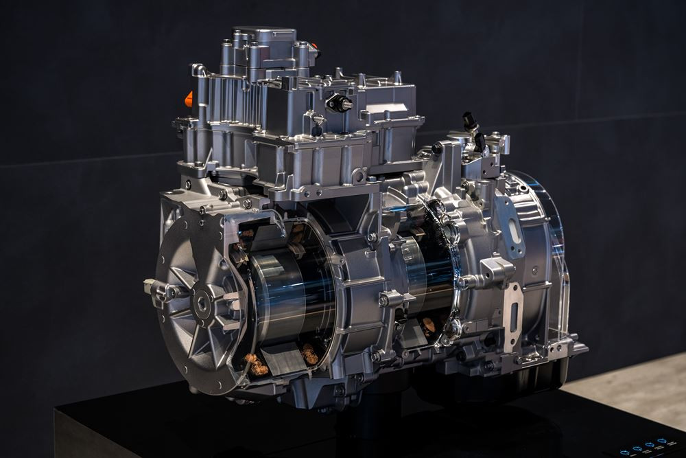 Le Mazda MX-30 e-Skyactiv R-EV hybride rechargeable utilise un moteur rotatif comme générateur