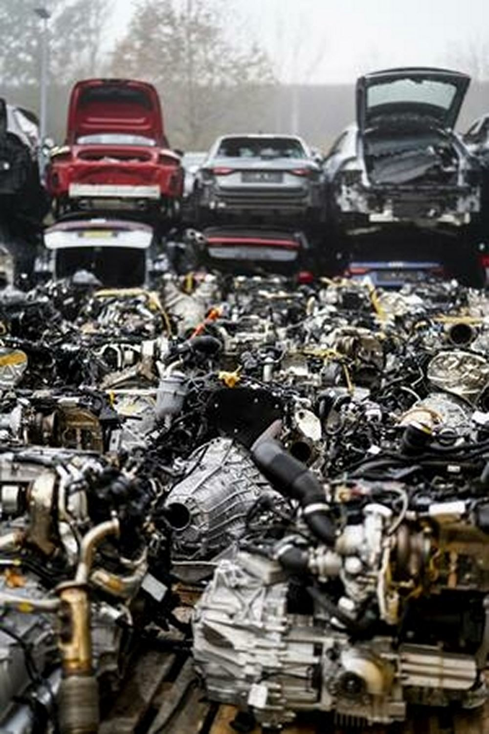 De la ferraille d'acier recyclée utilisée pour fabriquer des voitures