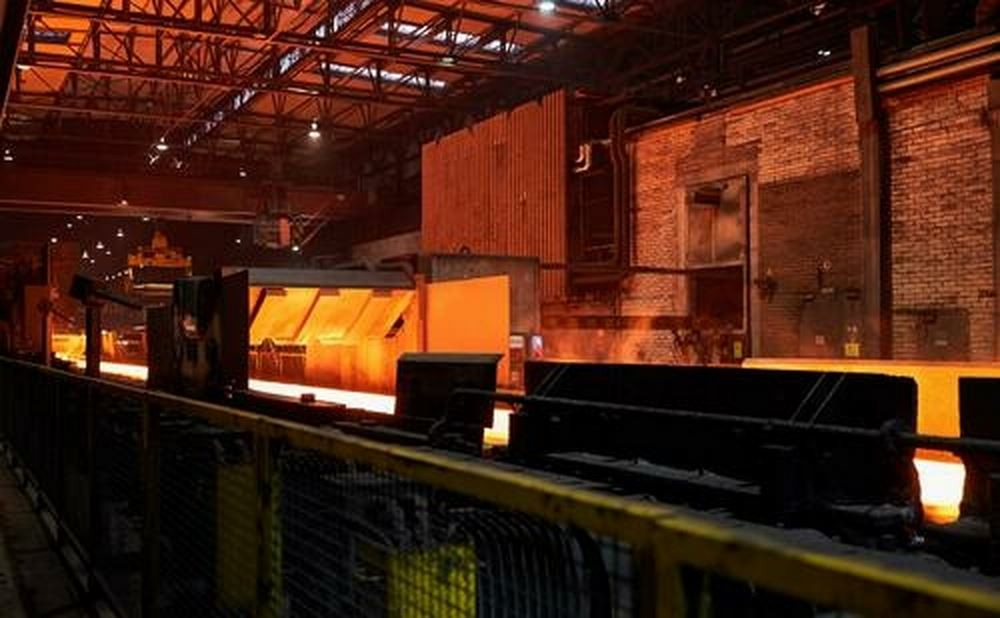 De la ferraille d'acier recyclée utilisée pour fabriquer des voitures