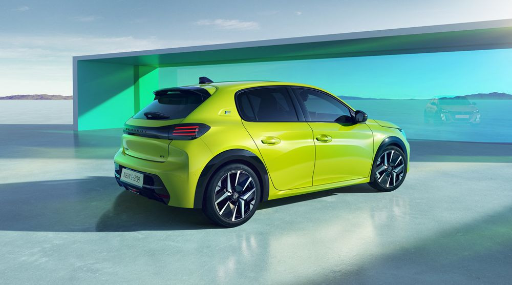 La Peugeot e-208 électrique 115 kW/156 ch propose jusqu'à 400 km d'autonomie WLTP