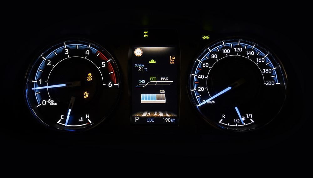 Le pick-up Toyota Hilux reçoit une motorisation diesel hybride 48V