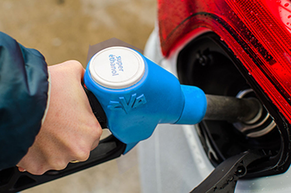 39 347 voitures compatibles d'origine avec le Superéthanol-E85 vendues en 2023