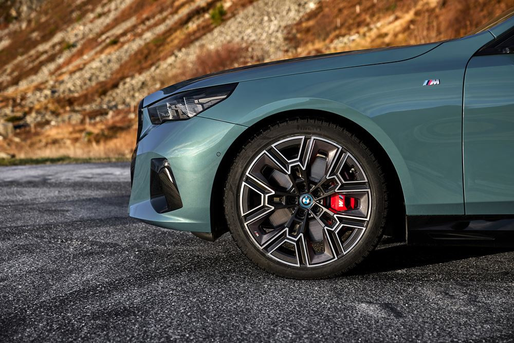 La BMW i5 eDrive40 Touring électrique affiche près de 500 kilomètres d'autonomie