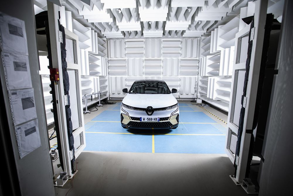 Des chambres anéchoïques pour effectuer des tests acoustiques et électromagnétiques