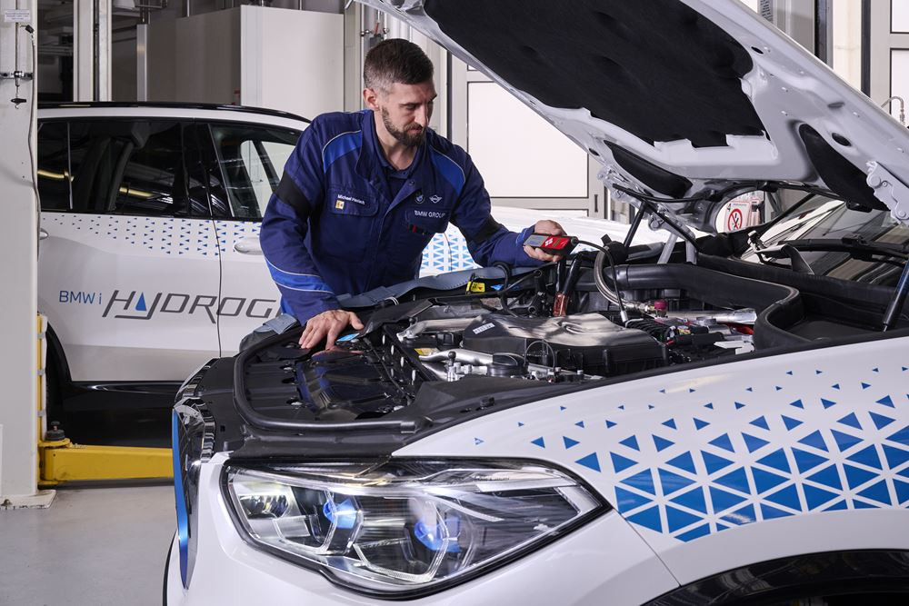 Le centre de recherche et d'innovation BMW de Munich produit la BMW iX5 Hydrogen
