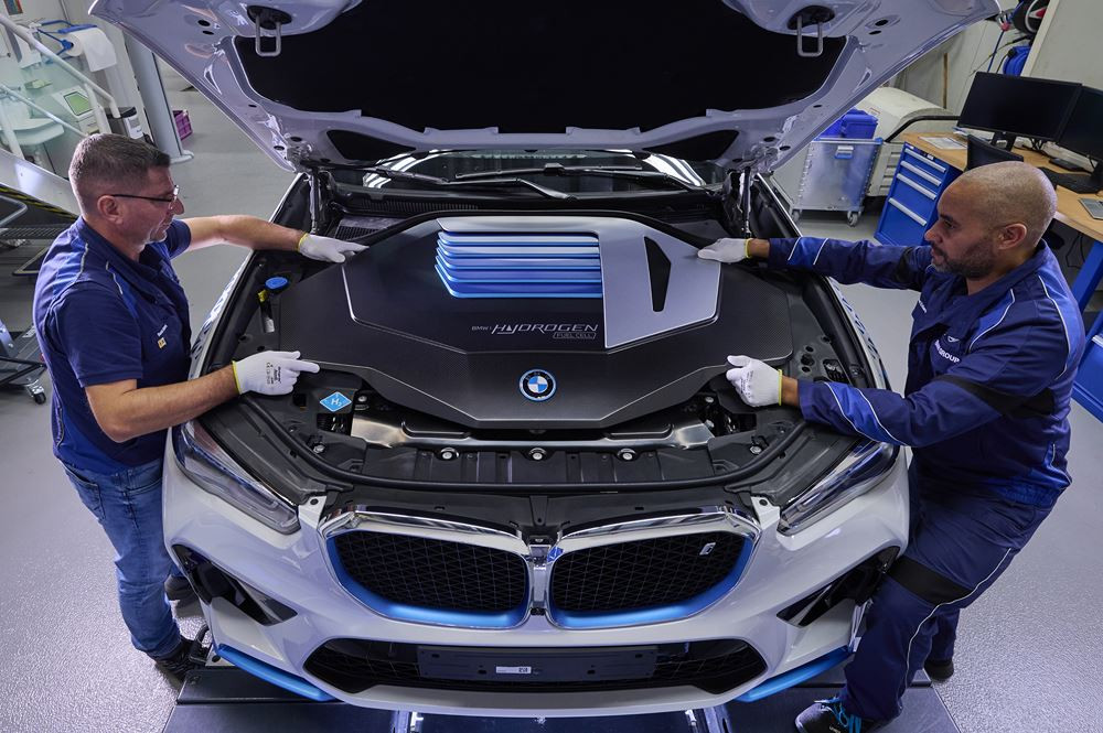 Le centre de recherche et d'innovation BMW de Munich produit la BMW iX5 Hydrogen