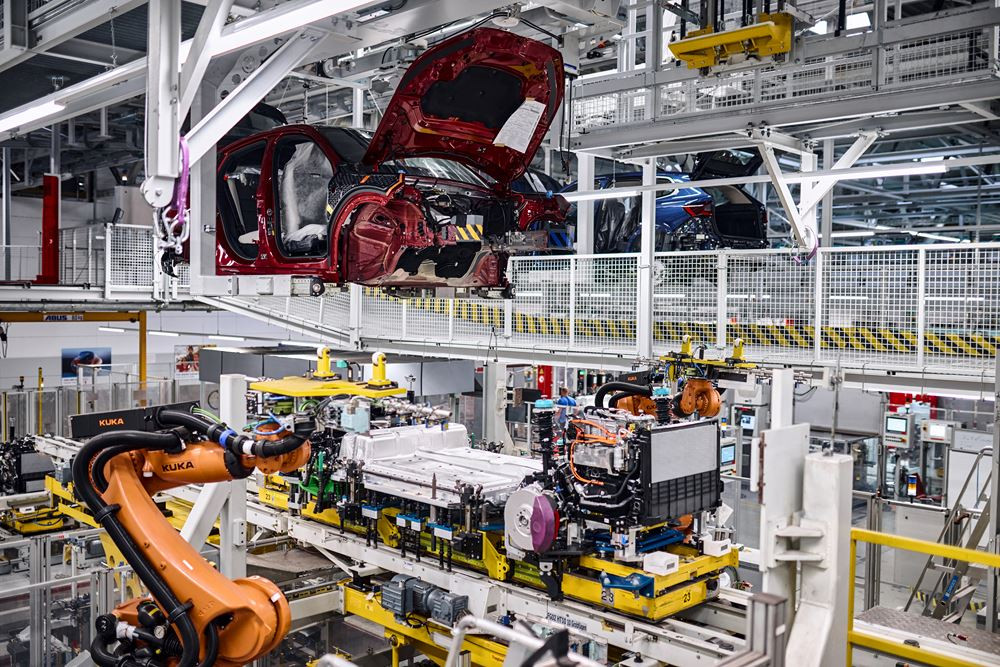 Découverte des chaînes de montage de l'usine BMW de Ratisbonne