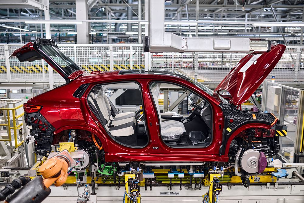 Découverte des chaînes de montage de l'usine BMW de Ratisbonne