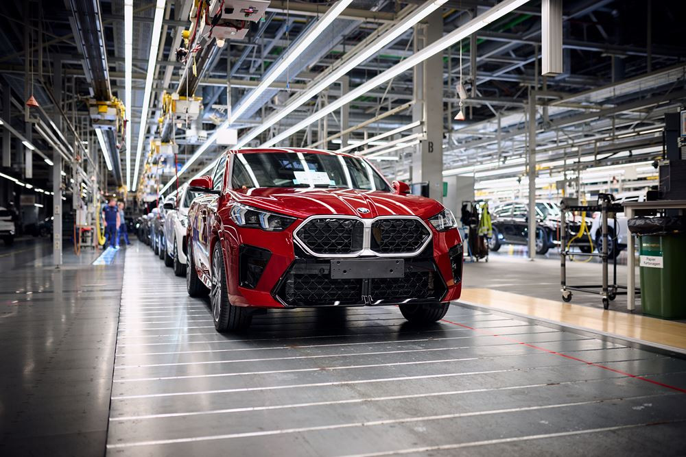 Découverte des chaînes de montage de l'usine BMW de Ratisbonne