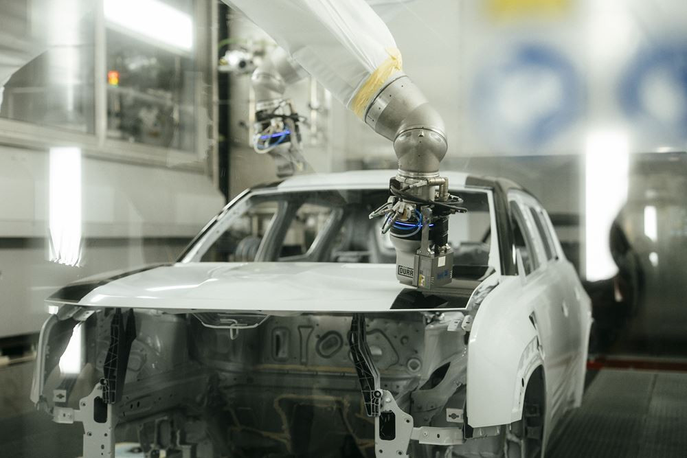 Un procédé de peinture automobile biton qui utilise une technologie dite d'impression de peinture