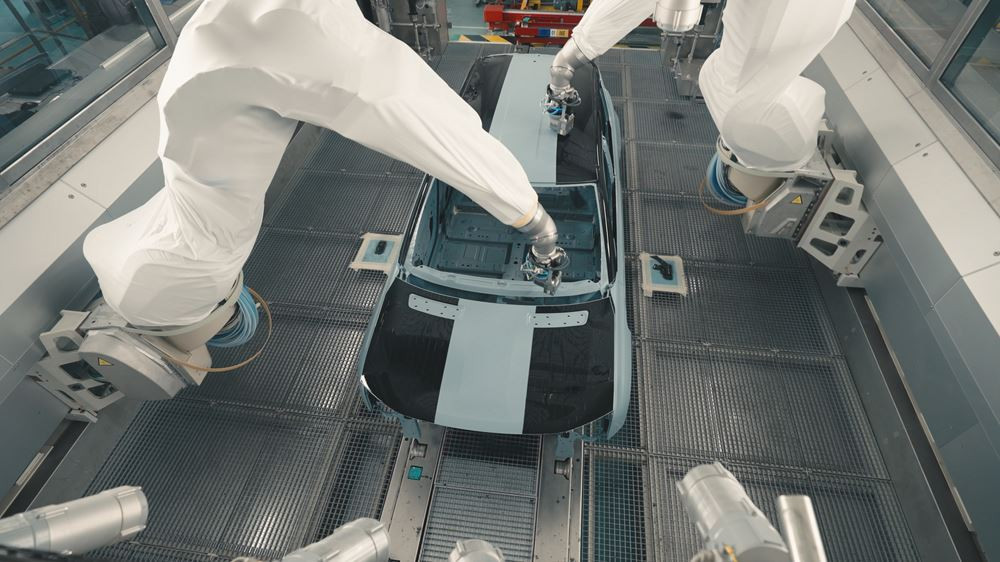 Un procédé de peinture automobile biton qui utilise une technologie dite d'impression de peinture
