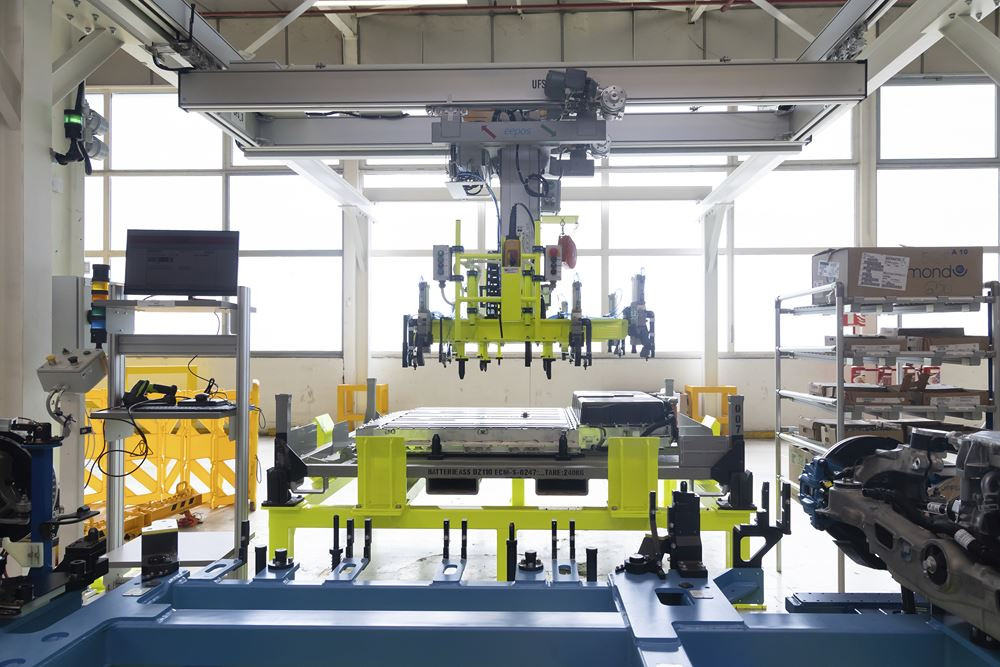 L'usine historique d'Alpine de Dieppe assure la fabrication de l'A390 électrique
