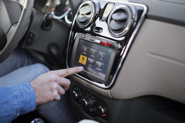 Un système de navigation multimédia à un prix inédit pour le Dacia Lodgy