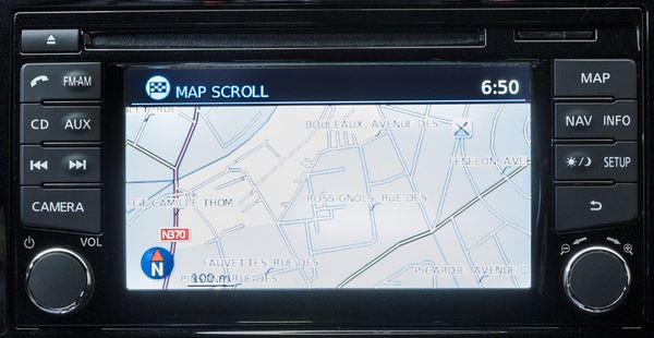 Le système de navigation NissanConnect 2.0 intègre la fonction Google Send to Car