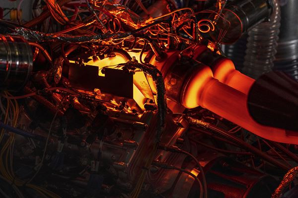 Un moteur 3.0 litres V6 biturbo électrifié Aston Martin pour la supercar Valhalla