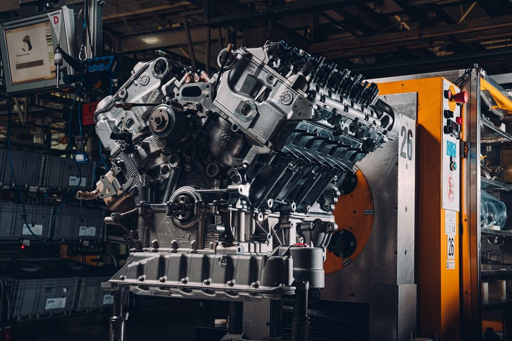 L'itération ultime du moteur W12 de Bentley développe 750 ch et 1 000 Nm de couple