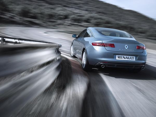 C’est parti pour la nouvelle Renault Laguna Coupé