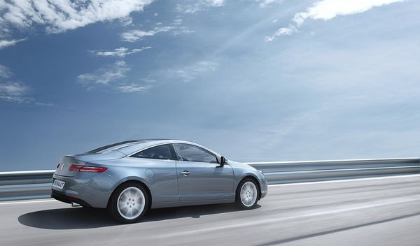 C’est parti pour la nouvelle Renault Laguna Coupé