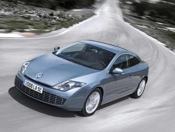 C’est parti pour la nouvelle Renault Laguna Coupé