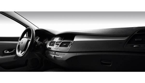 C’est parti pour la nouvelle Renault Laguna Coupé