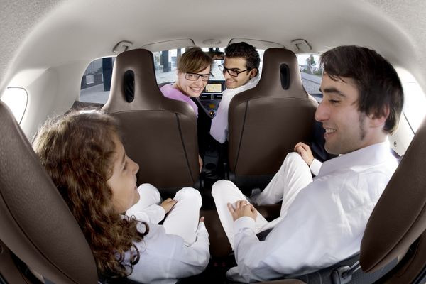 La Toyota iQ est commercialisée à partir de 12 980 €
