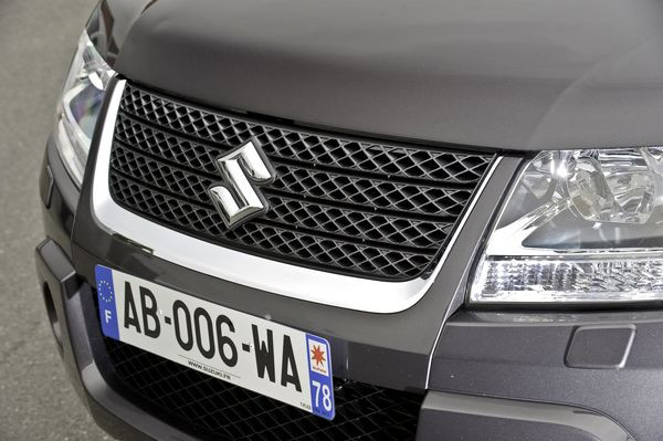Le Suzuki Grand Vitara s’offre un très léger restylage