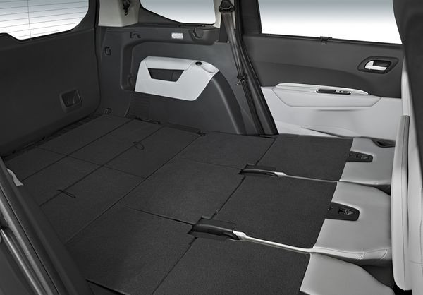 Le nouveau Peugeot 5008 démarre à 21 850 Euros