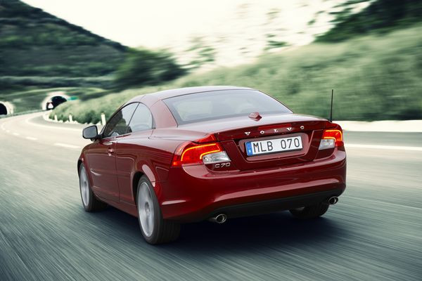 Le nouveau Volvo C70 commercialisé à partir de 32 950 Euros