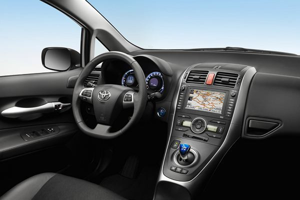 La Toyota Auris hybride commercialisée à partir de 23 900 euros