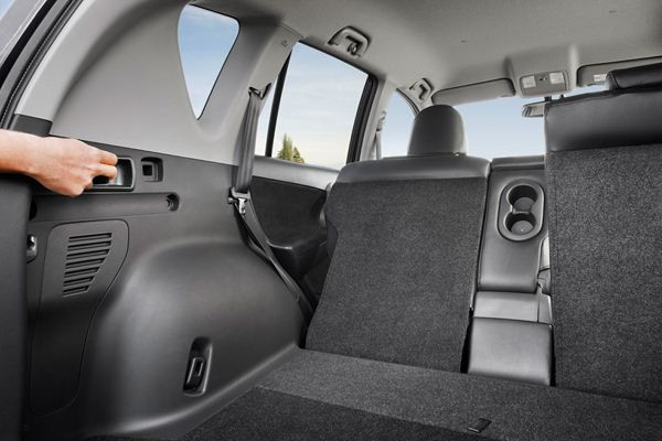 Le Toyota Rav4 s'offre un léger restyling