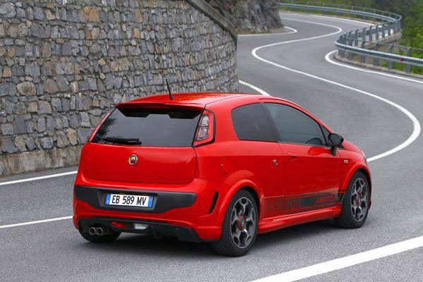 L'Abarth Punto Evo commercialisée au prix de 19 400 euros