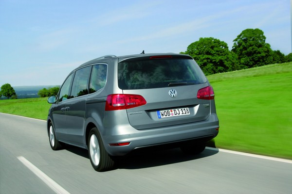 Volkswagen lance son nouveau grand monospace à portes coulissantes