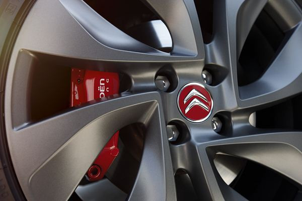 Citroën lance la DS3 Racing