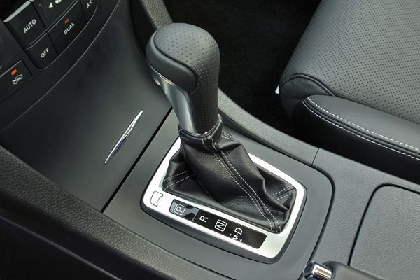 Suzuki lance sa nouvelle berline sportive Kizashi