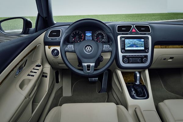 Le Volkswagen Eos s'offre un léger restyling