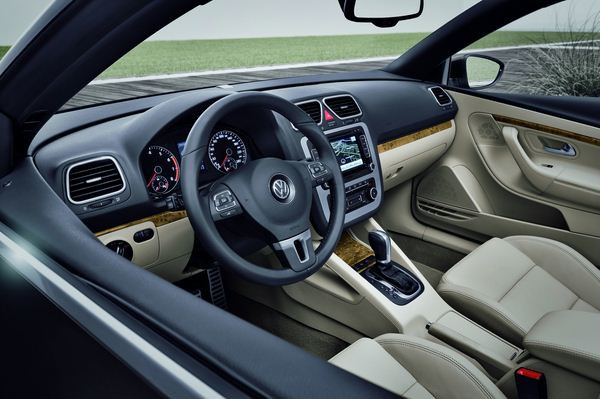 Le Volkswagen Eos s'offre un léger restyling