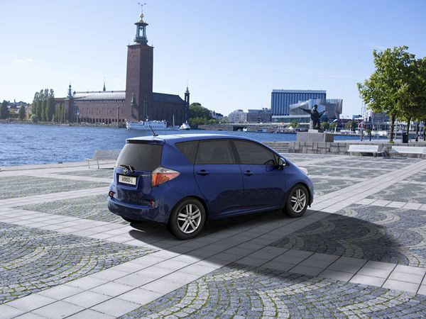 Toyota lance son nouveau petit monospace de moins de quatre mètres