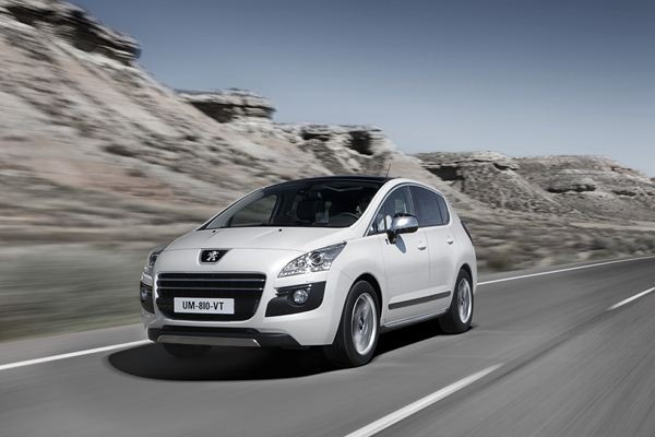 Peugeot lance la réservation de la première voiture Full Hybrid diesel au monde