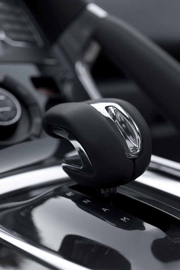 Peugeot lance la réservation de la première voiture Full Hybrid diesel au monde
