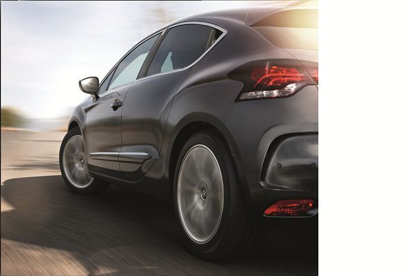 Le coupé surélevé quatre portes Citroën démarre à partir de 21 300 euros