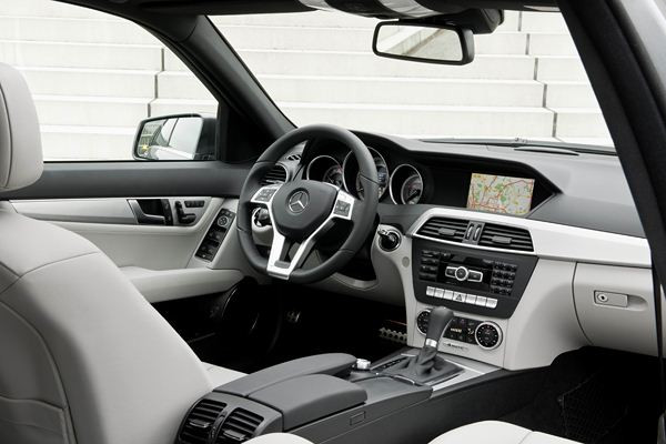 Mercedes lance la nouvelle génération de la Classe C