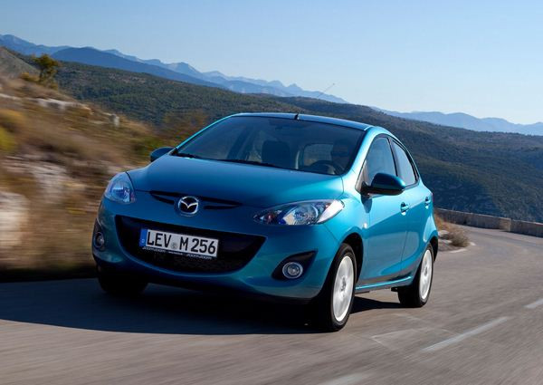 La Mazda 2 s'offre un léger restyling