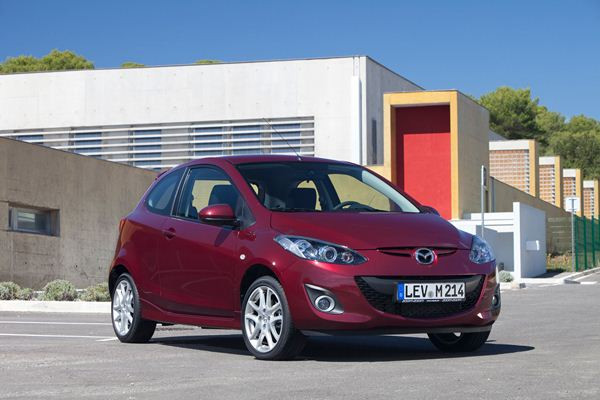 La Mazda 2 s'offre un léger restyling