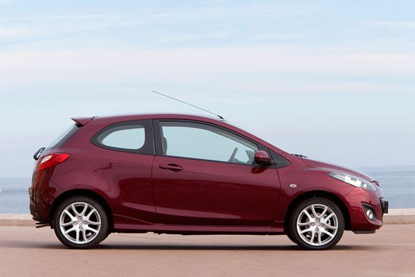 La Mazda 2 s'offre un léger restyling